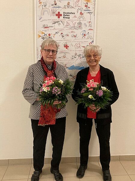 Angelika Fritsch und Rosemarie Götz bei der Verabschiedung.